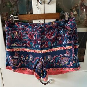 Loft sz 2 flows Paisley Print Women's Shorts like new!